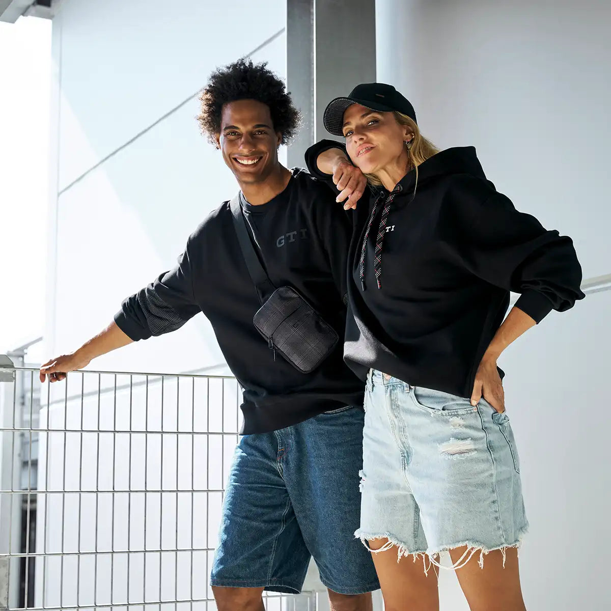 Volkswagen GTI Schultertasche, Cross Body Bag, Umhängetasche schwarz, 3A4087314