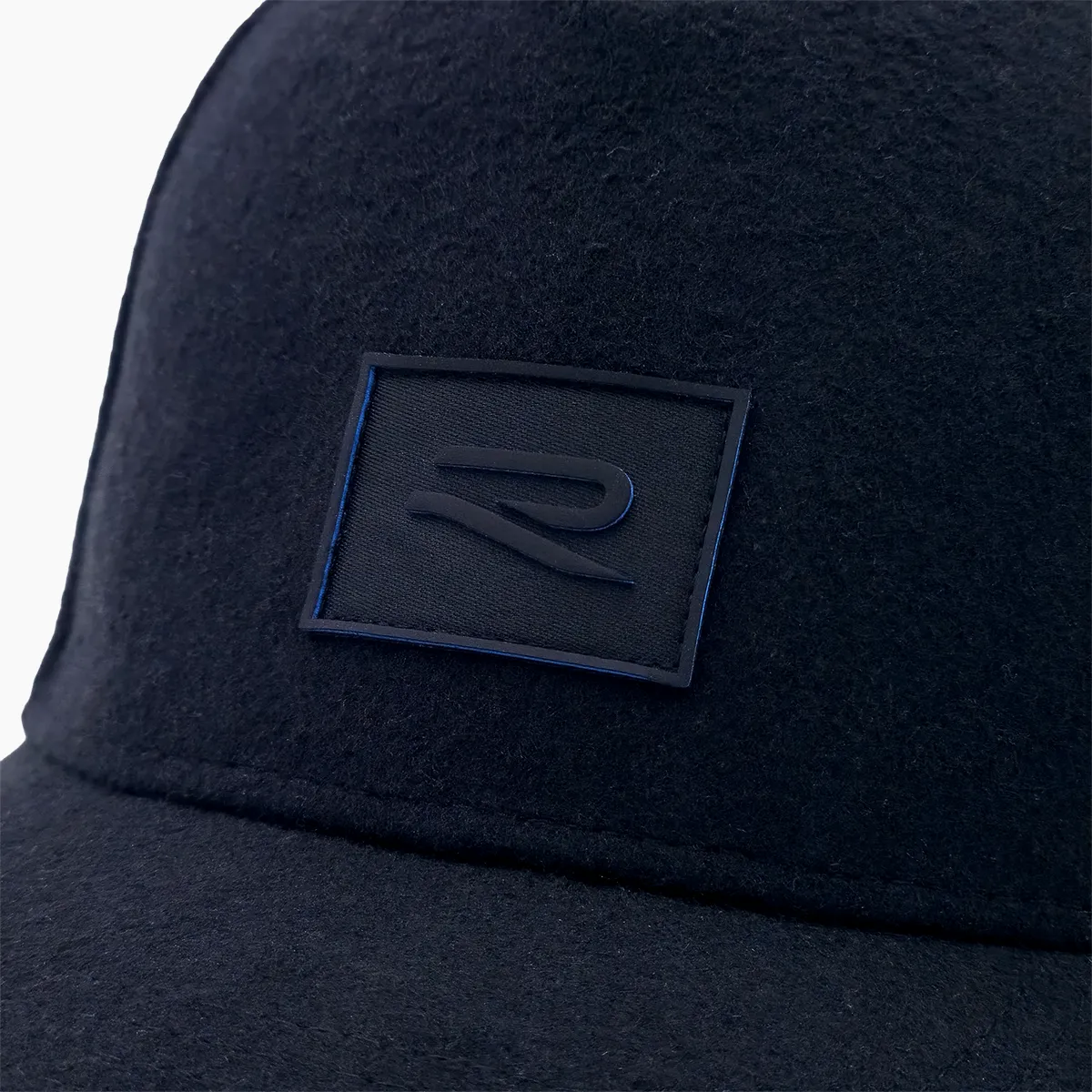 VW Cap R Kollektion, Basecap mit R-Logo, Kappe schwarz, mit blauen Nähten, 3B4084300041