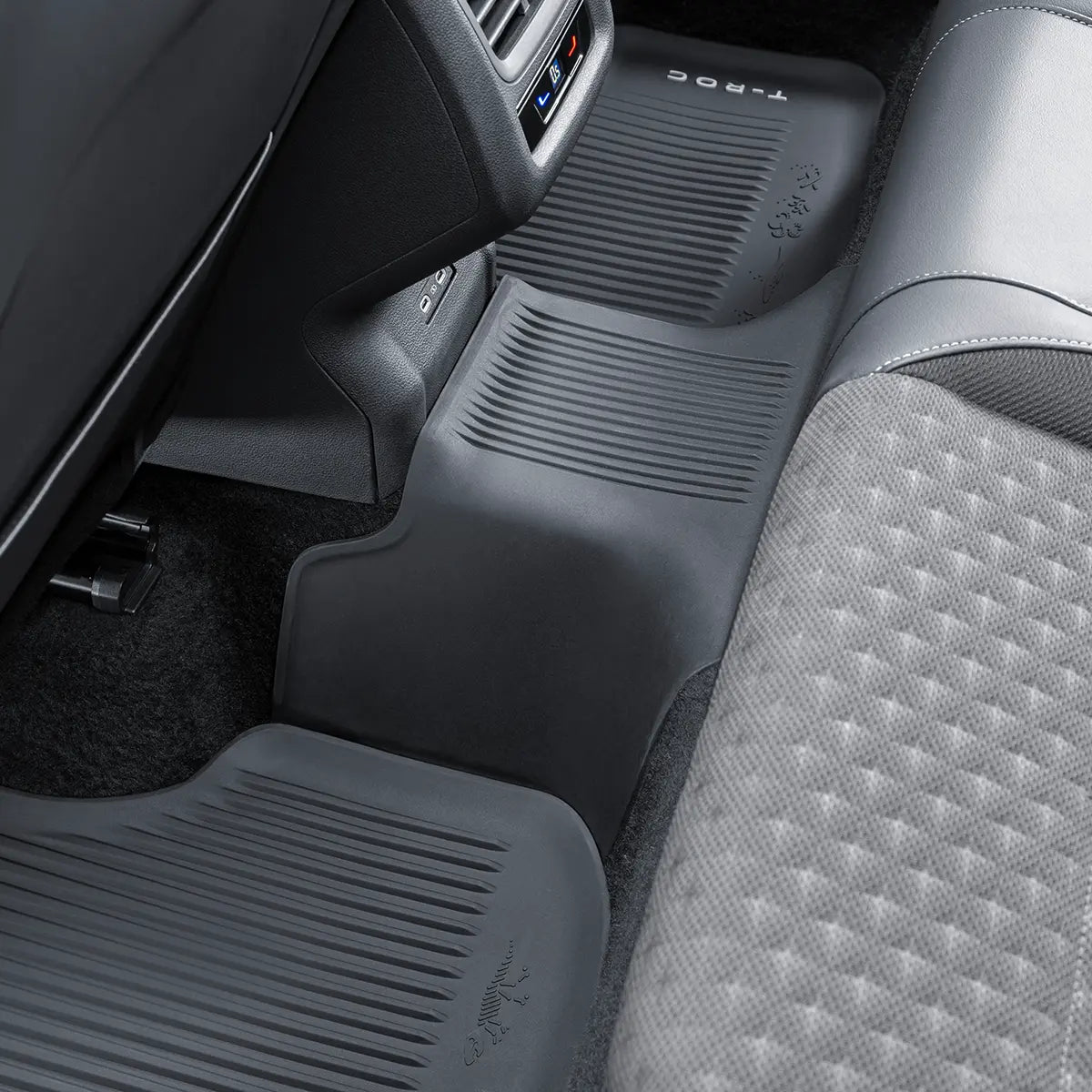 VW T-Roc Gummimatte für hinten Tunnelabdeckung, ab Baujahr 2026, 2GV06158082V