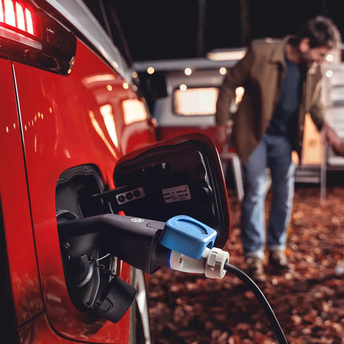Volkswagen PowerSocket beim Camping – Strom aus dem E-Auto per Vehicle to Load